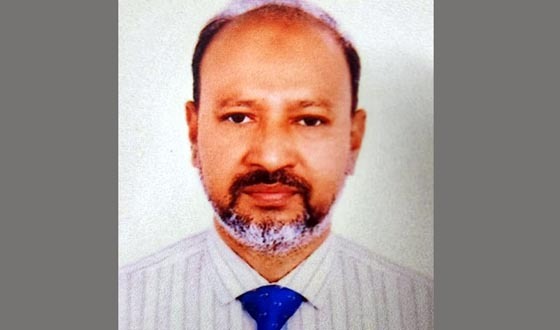 নোয়াপাড়া কলেজের গভর্নিং বডির সভাপতি অধ্যাপক খুরশীদ আলম