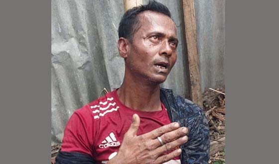 শিক্ষার্থীকে শ্লীলতাহানির অভিযুক্তকে মারধর করে পুলিশে সোপর্দ