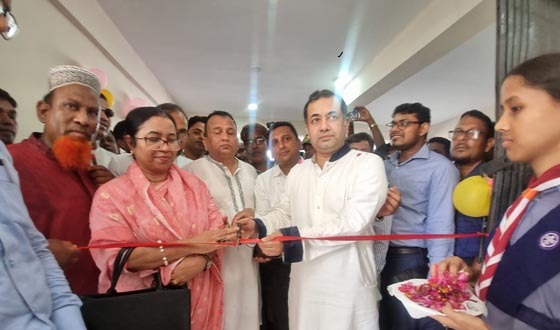 ফুলবাড়ীয়া উপজেলা পরিষদের সম্পসারিত প্রশাসনিক ভবন উদ্বোধন