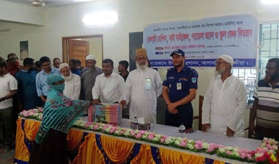 আশাশুনিতে এমপির বিশেষ বরাদ্দ হতে বিভিন্ন ব্যবহারিক সামগ্রী বিতরণ