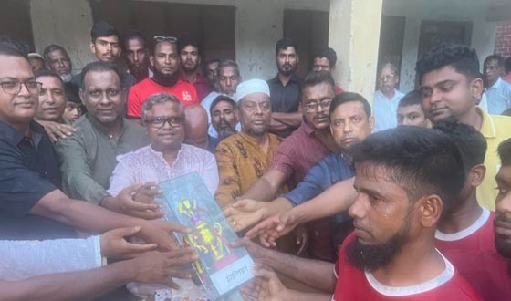 কাউখালীতে মাদক প্রতিরোধে ফুটবল খেলা