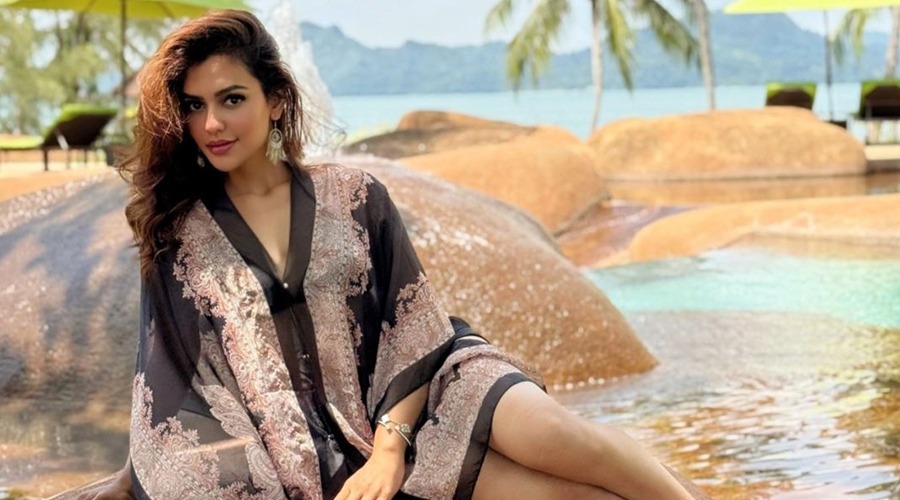 ভক্তদের প্রতি কৃতজ্ঞতা জানালেন নুসরাত ফারিয়া