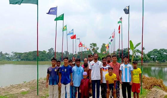 বিশ্বকাপের রঙে রঙিন সড়ক, ৪৮ দেশের পতাকায় সাজলো রাস্তা