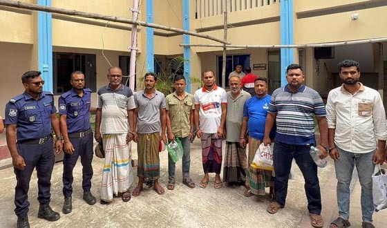 কালীগঞ্জে আওয়ামীলীগে ৮ নেতাকর্মী গ্রেপ্তার