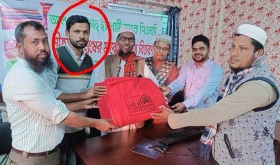 কোটি টাকা নিয়ে উধাও ব্যাংক ক্যাশিয়ার, কলাপাড়ায় গ্রাহকদের বিক্ষোভ