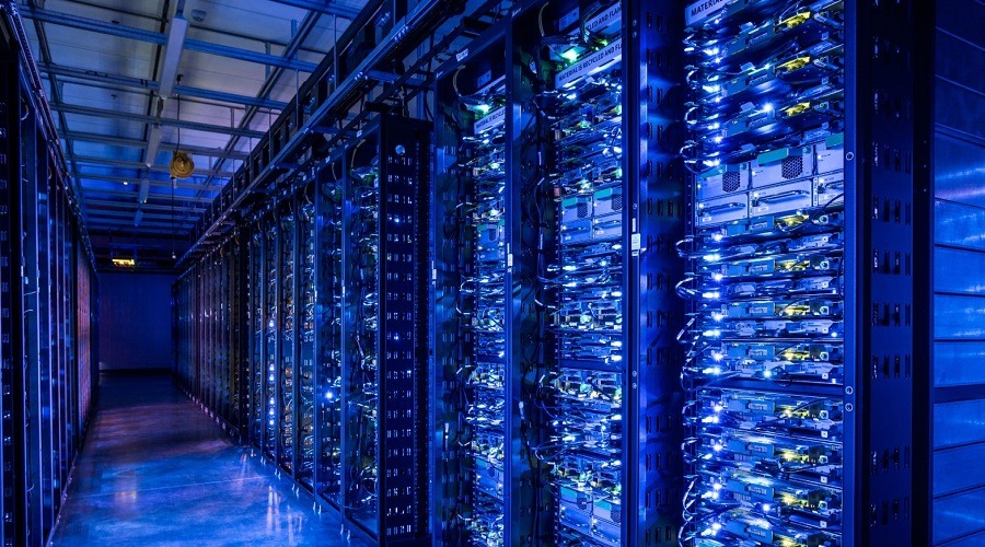 ১০ হাজার থেকে ৩০ হাজার সার্ভারের ফেসবুক