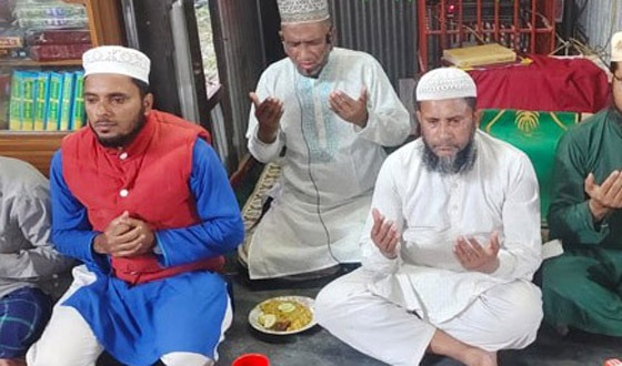 বরিশালের জামায়াতের আমিরের ইফতার মাহফিল