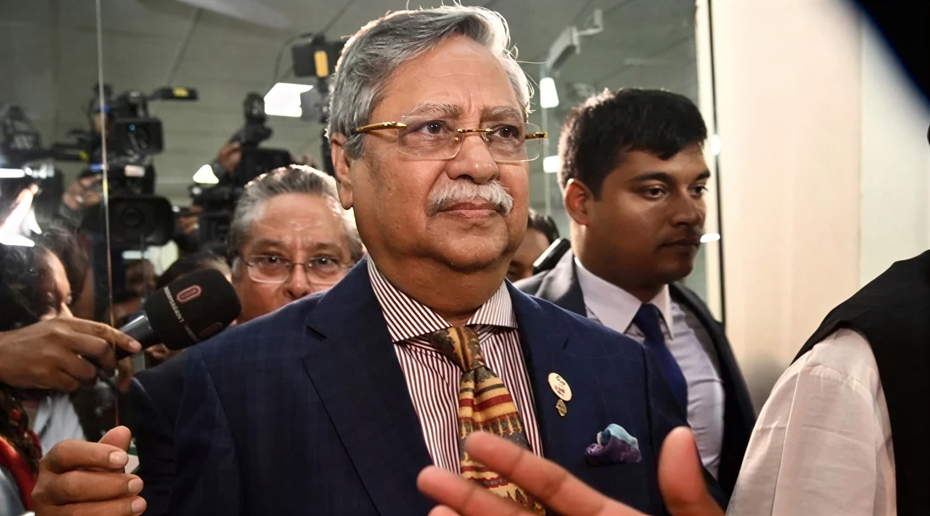 সংসদে রাষ্ট্রপতি সাহাবুদ্দিনকে ভাষণদানে বিরত রাখতে প্রধানমন্ত্রীকে চিঠি