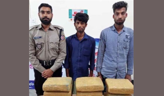 নাজিরপুরে ৯ কেজি গাঁজাসহ দুই ব্যক্তি আটক