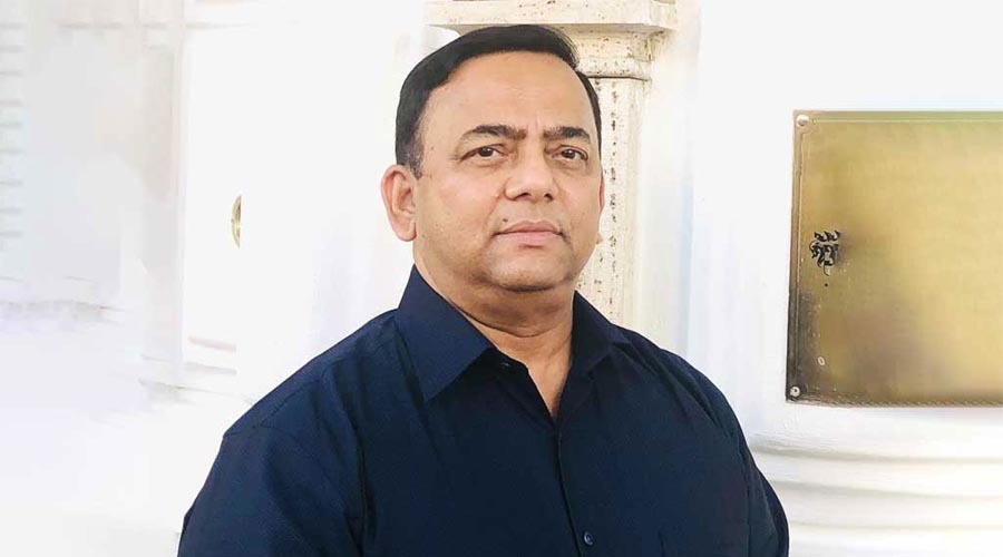 সাবেক আইজিপি বেনজীর আহমেদের বিরুদ্ধে গ্রেপ্তারি পরোয়ানা জারি