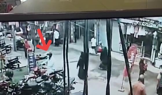 সাতক্ষীরায় ব্যাংক গ্যারেজ থেকে মোটরসাইকেল চুরি