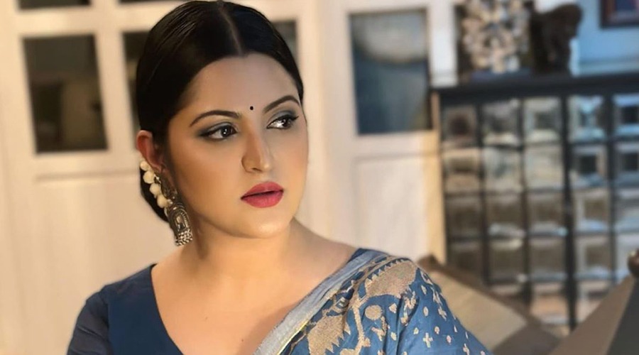 সাংবাদিকের উপর মেজাজ হারালেন পরীমণি