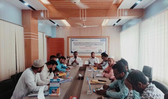 মিডিয়াকর্মীদের সাথে সাজেদা ফাউন্ডেশনের অ্যাডভোকেসি কর্মশালা