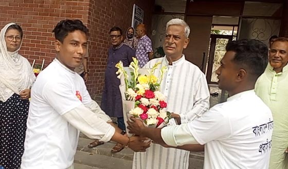 জয়নুল আবদিনের সঙ্গে প্রবাসী সংগ্রামী দলের প্রতিনিধিদের স্বাক্ষাত