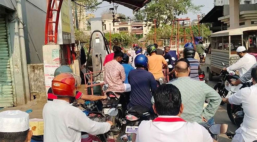 রেশনিং সীমা আর থাকছে না, গণপরিবহন পাবে পর্যাপ্ত তেল: সেতুমন্ত্রী