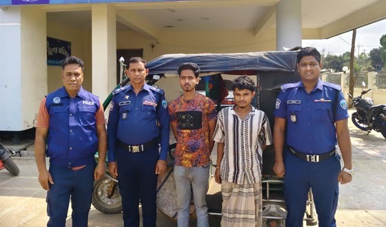 চোরাই ব্যাটারি সহ ঈদগাঁওতে ২ সক্রিয় সদস্য গ্রেফতার