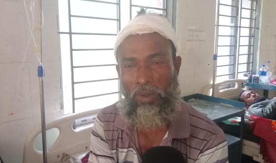 গাছের কেনা বেল পাড়াকে কেন্দ্র করে ফল বিক্রেতাকে মারধর