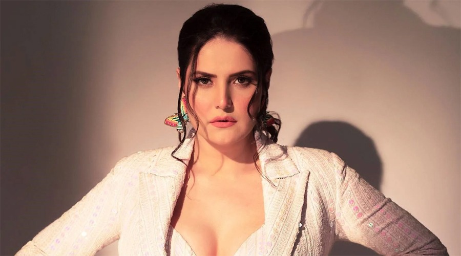 শুটিং সেটে অস্বস্তিকর অভিজ্ঞতার কথা জানালেন জেরিন