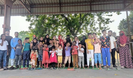 পথশিশুদের মুখে ঈদের হাসি, নীলফামারীতে মেহেদী উৎসব