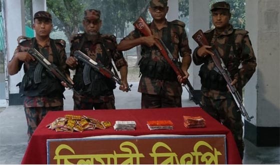 দৌলতপুর সীমান্তে অবৈধ ভারতীয় ওষুধ ও বিড়ি উদ্ধার