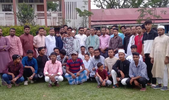 গফরগাঁওয়ে ঈদ পরবর্তী এমপি বাচ্চু'র ঈদ শুভেচ্ছা বিনিময়