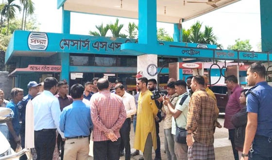 কুড়িগ্রামে ফিলিং স্টেশনগুলোতে প্রশাসনের কঠোর নজরদারি