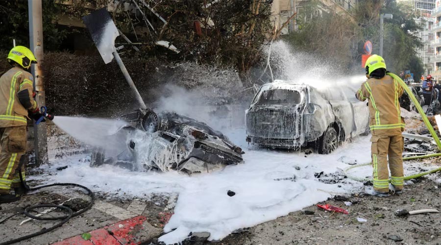 ইসরায়েলে ক্ষেপণাস্ত্র হামলা চালিয়েছে ইরান, ট্রাম্পের আলোচনার দাবিকে 'ভুয়া খবর' বললো তেহরানের