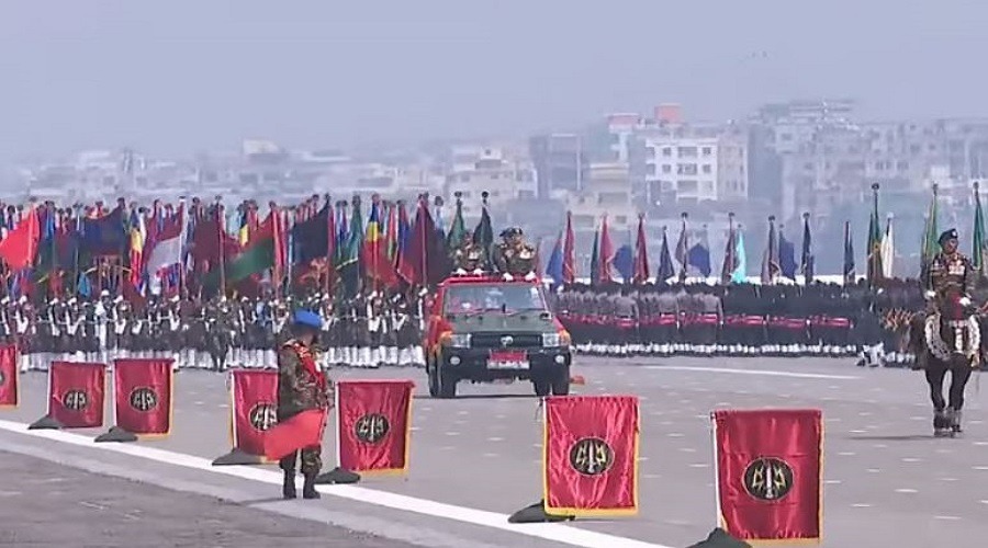 দীর্ঘ বিরতির পর শুরু হলো জাতীয় প্যারেড