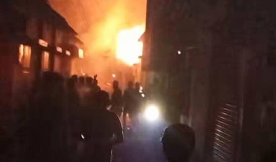 সৈয়দপুরে ভয়াবহ অগ্নিকান্ডে ছয় বাড়ি পুড়ে ছাই