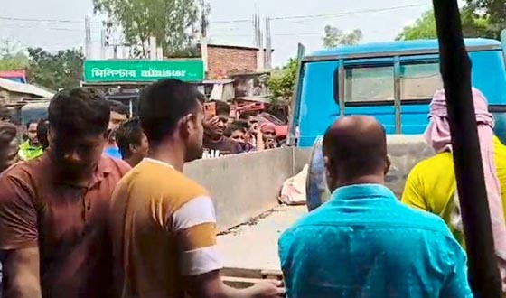 ঘোড়াঘাটে অবৈধ মজুদ রাখা ডিজেল তেল উদ্ধার