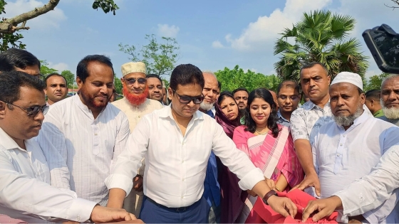 কাপাসিয়ায় খাল পুনঃখনন কাজের উদ্বোধন