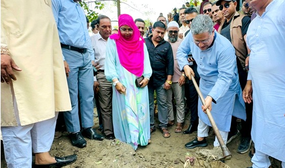 চরভদ্রাসনে ৬ কি.মি. খাল খনন কর্মসূচী উদ্বোধন সম্পন্ন