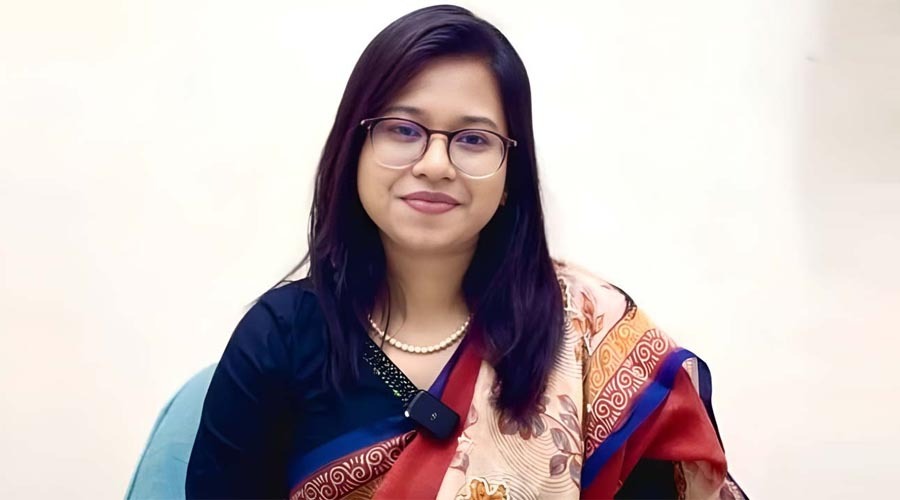 মনিরা শারমিনের প্রার্থিতা বাতিলে নির্বাচন কমিশনের সিদ্ধান্ত নিয়ে হাইকোর্টের রুল