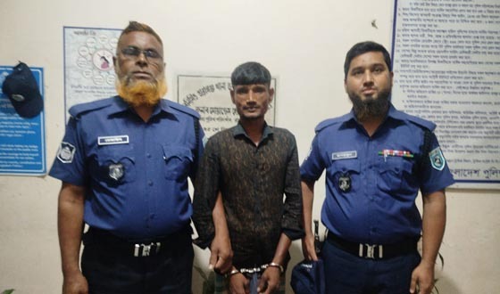 তারাগঞ্জে মাদকসেবনের দায়ে গ্রেপ্তার ১