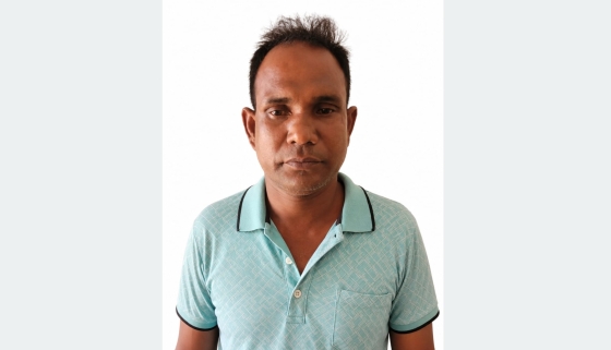 পাহারাদারকে বেঁধে মাছ লুটের হোতাকে নওগাঁ থেকে গ্রেপ্তার