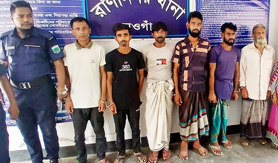 রাণীনগর থানা পুলিশের বিশেষ অভিযানে ৭ জন গ্রেফতার