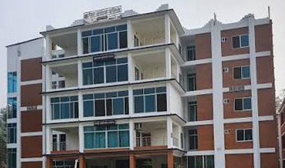ময়মনসিংহে প্রকৌশলীর বিরুদ্ধে কার্যালয়ে বসেই ঘুষ দাবির অভিযোগ