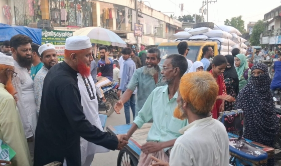 তাহেরপুর পৌরসভায় এমপি ডাঃ আব্দুল বারীর গণসংযোগ