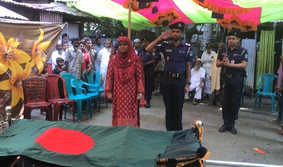 মোল্লাহাটে বীর মুক্তিযোদ্ধা আব্দুল ছত্তার খাঁনের রাষ্ট্রীয় মর্যাদায় দাফন