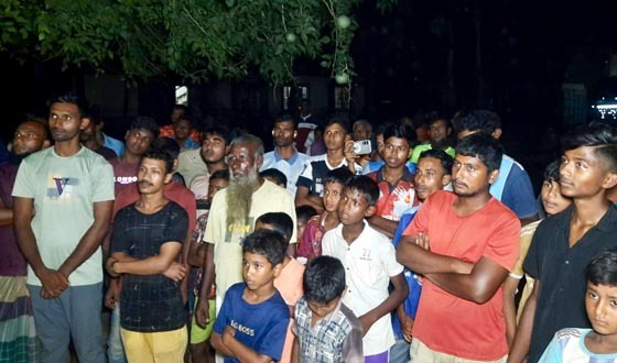 দীর্ঘদিন পর চালু হলো আরনু জুটমিল, শ্রমিকদের মুখে হাসি