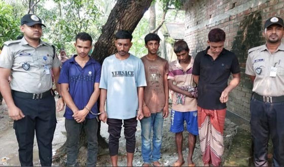 কলারোয়ায় ইয়াবাসহ ৫ মাদকসেবী আটক, কারাদণ্ড ও জরিমানা