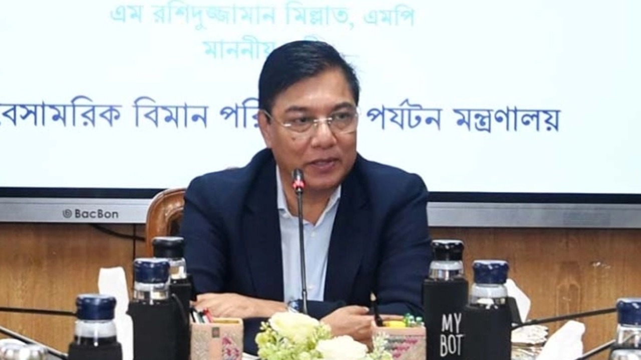 বিমানবন্দরের নিরাপত্তায় কোনো অবহেলা মেনে নেয়া হবেনা : বিমানমন্ত্রী