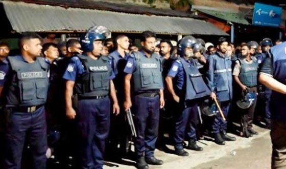 দৌলতপুরে পদ্মার দুর্গম চরাঞ্চলে পুলিশের সাঁড়াশি অভিযানে আটক ২৫