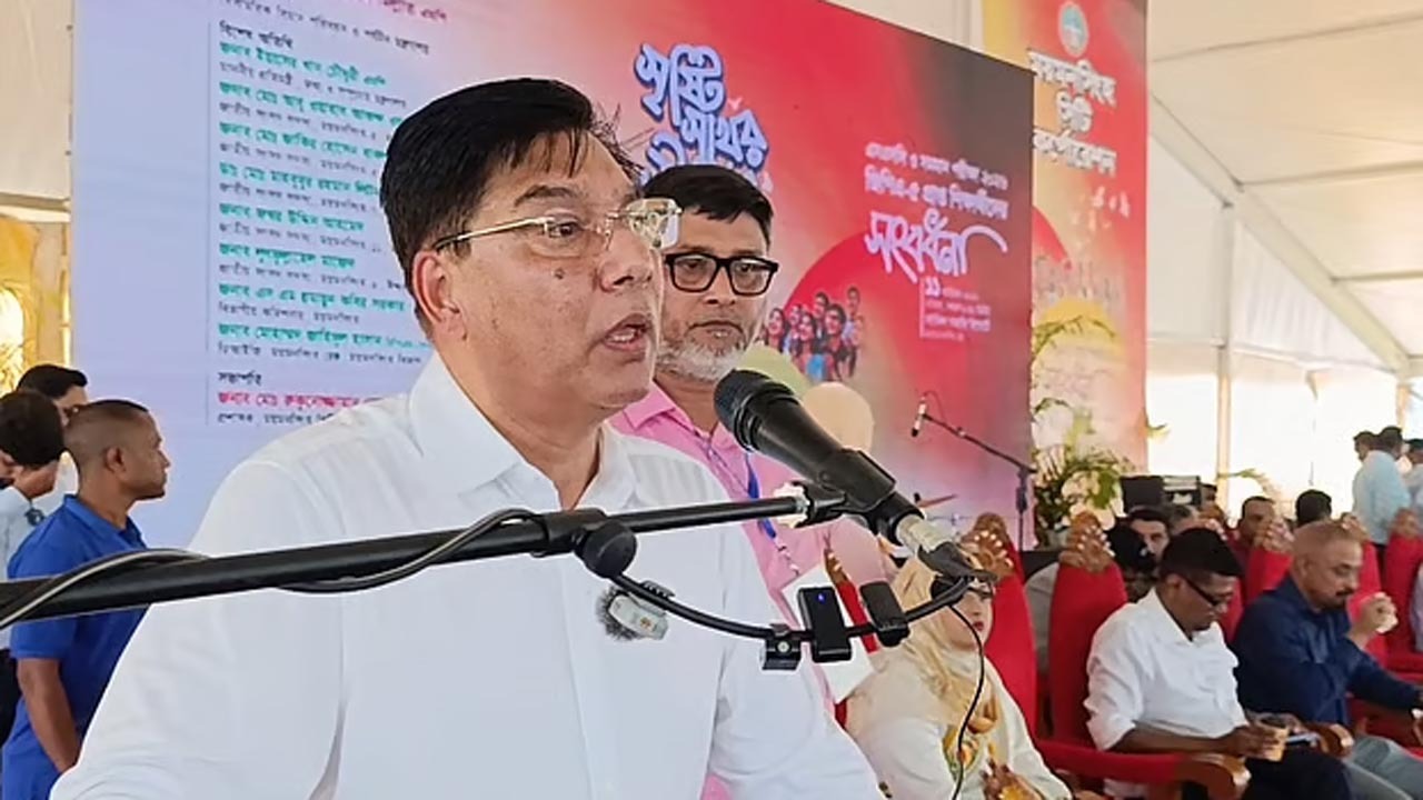 দেশে ২০০টির বেশি উড়োজাহাজ চান বিমানমন্ত্রী, ৩৫টি কেনার উদ্যোগ