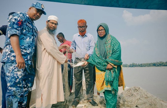 ৫ হাজার মিটার কারেন্ট জাল জব্দ, ৮টি মা ইলিশ অবমুক্ত