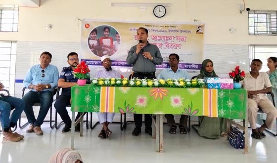 দেবহাটায় জাতীয় কন্যা শিশু দিবসে র‌্যালী ও পুরষ্কার বিতরন