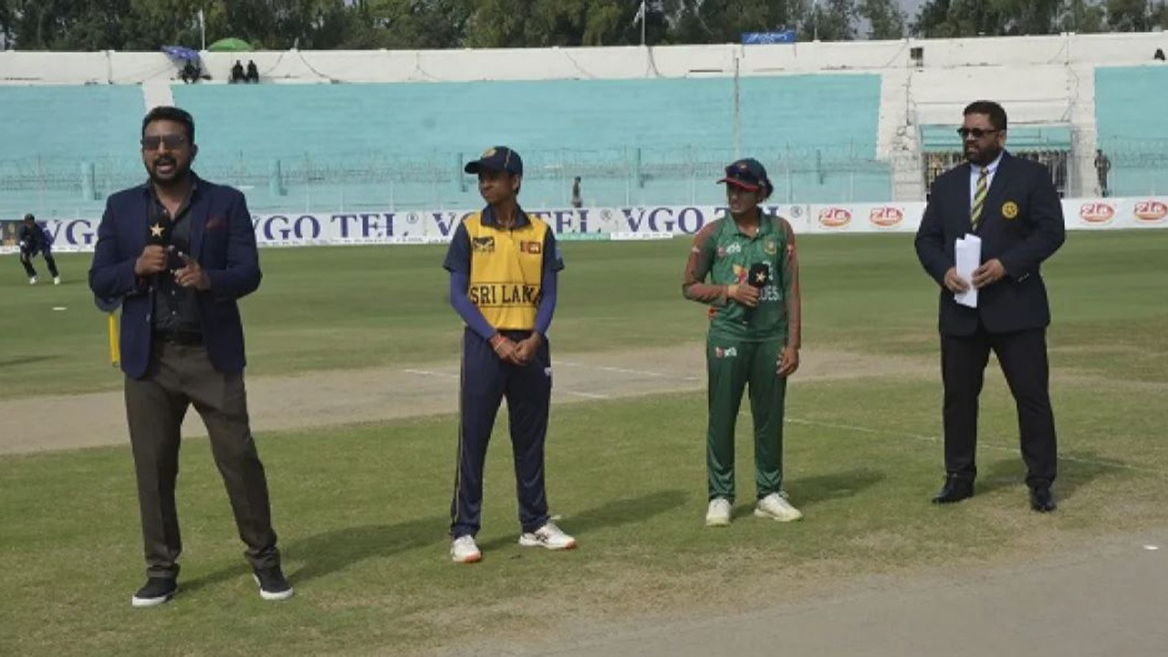 ফাইনালে লড়াই করে হারলো জুনিয়র টাইগ্রেসরা