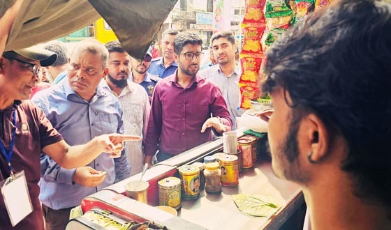 শ্রীমঙ্গলে যানজট নিরসনে ফুটপাত ও সড়কে উচ্ছেদ অভিযান