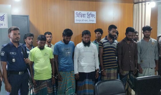 চাঁদপুরে ১৯ জেলে গ্রেপ্তার, ৪ নৌকা, জাল ও ইলিশ জব্দ