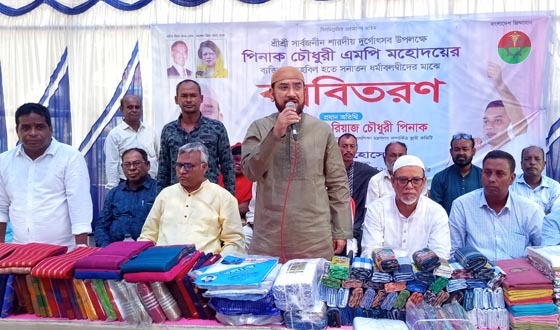 বিরলে সনাতন ধর্মাবলম্বীদের মাঝে বস্ত্র বিতরণ